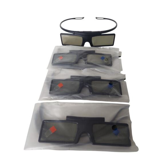 Samsung 3D Active Glasses - Set of 4 Model SSG-4100GB 3 NEW, 1 USED Good Condit - Picture 3 of 6